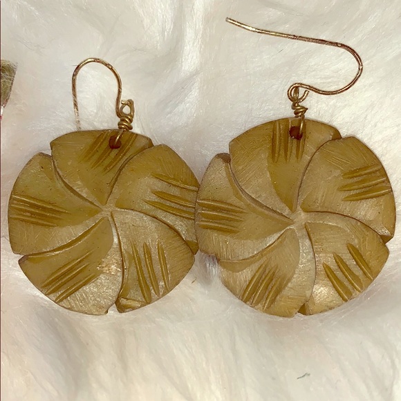 Jewelry - Carved wooden earrings